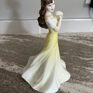 Royal Doulton Kathryn HN 4040 - Mint Condition